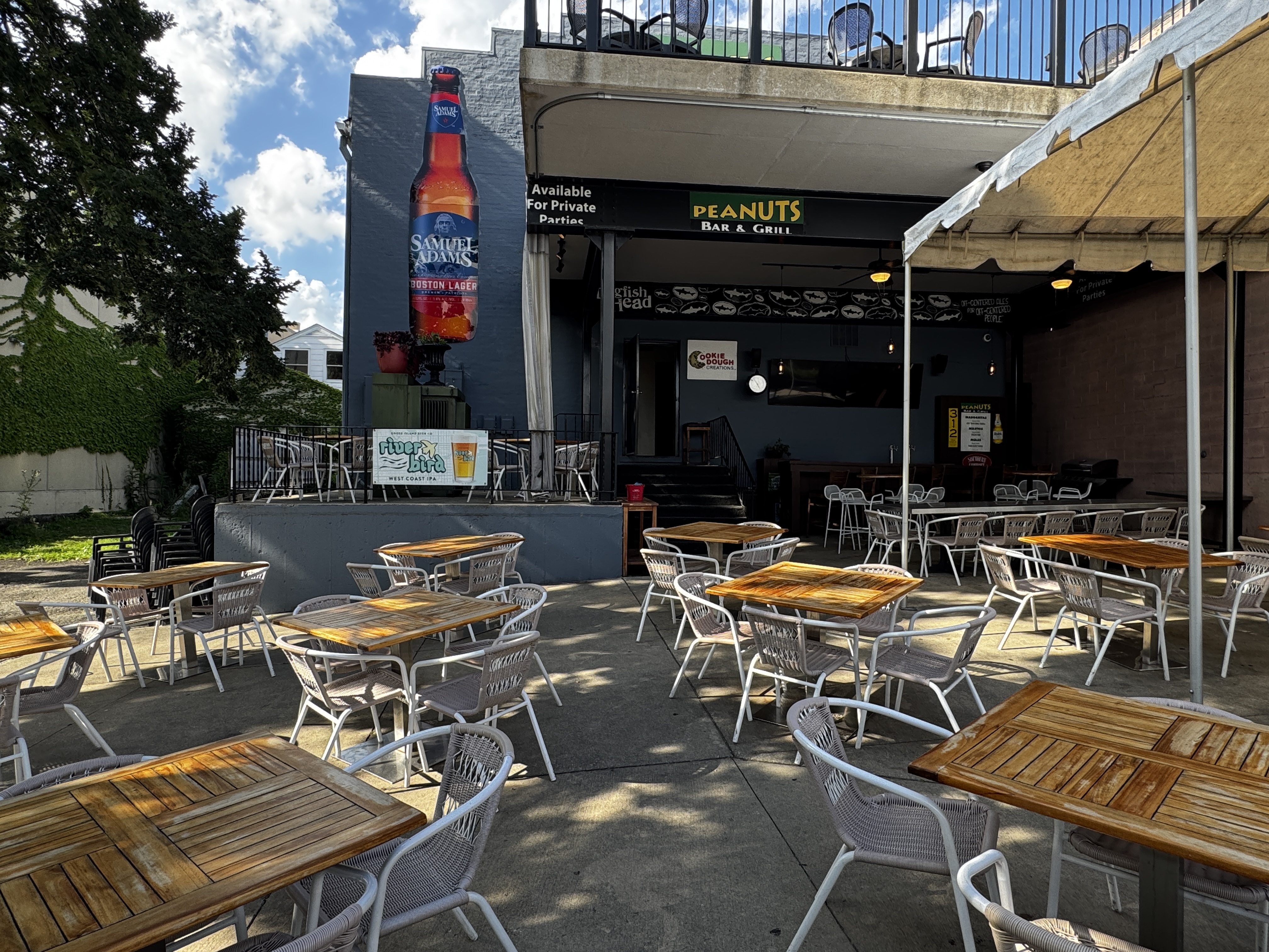 The shared outdoor patio near Cookie Dough Creations, steps from the Riverwalk